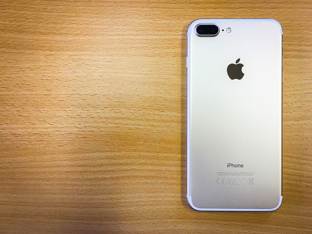 obaly na iphone
